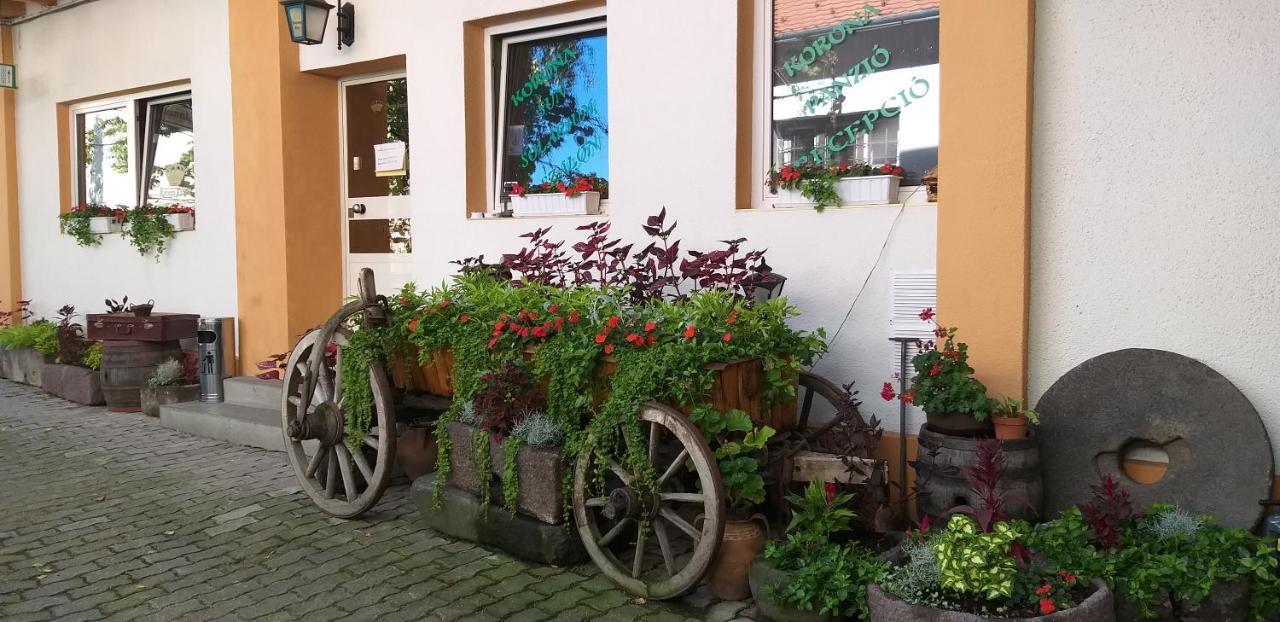 Korona Panzió Odorheiu Secuiesc Exterior foto