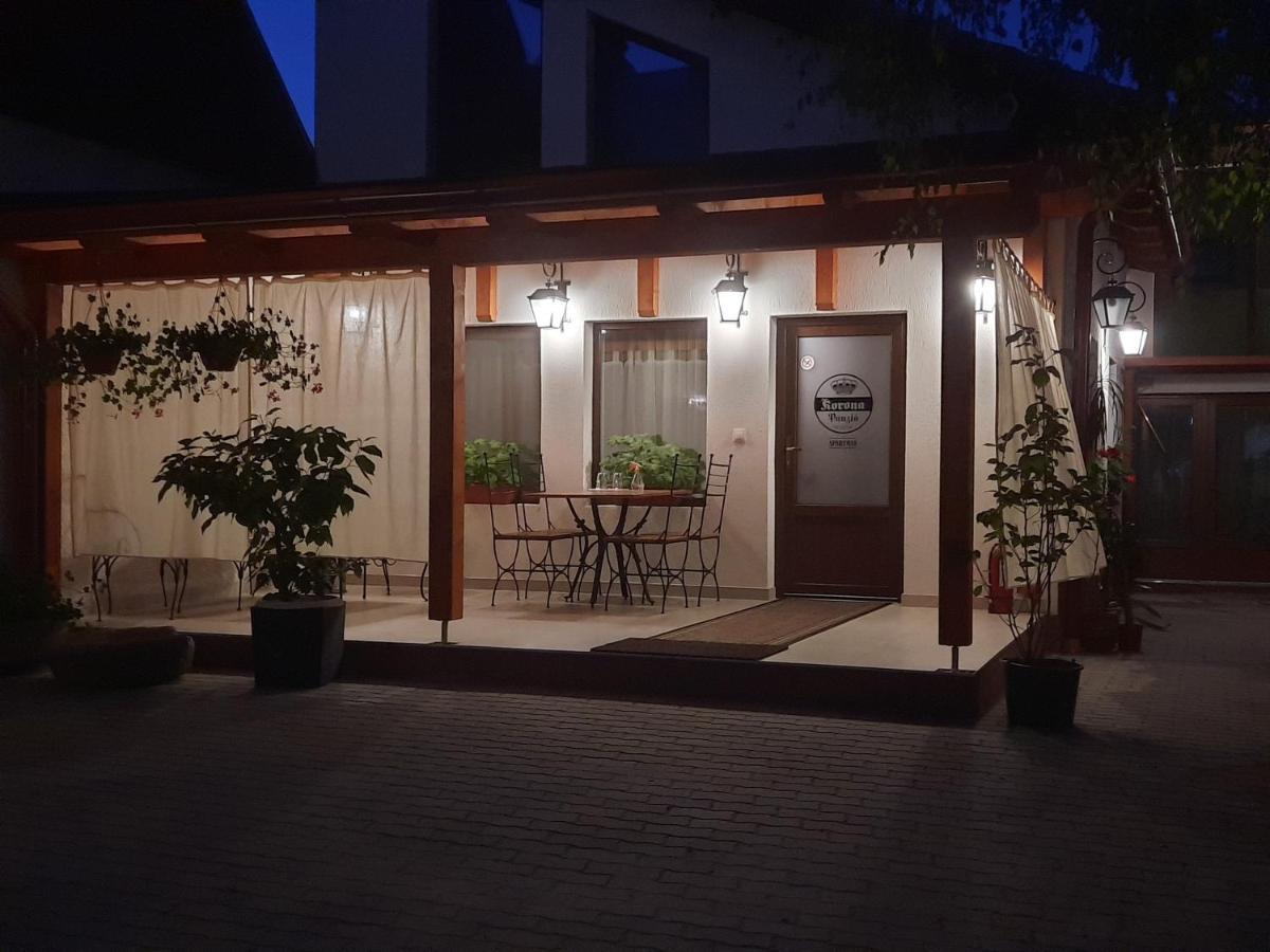 Korona Panzió Odorheiu Secuiesc Exterior foto