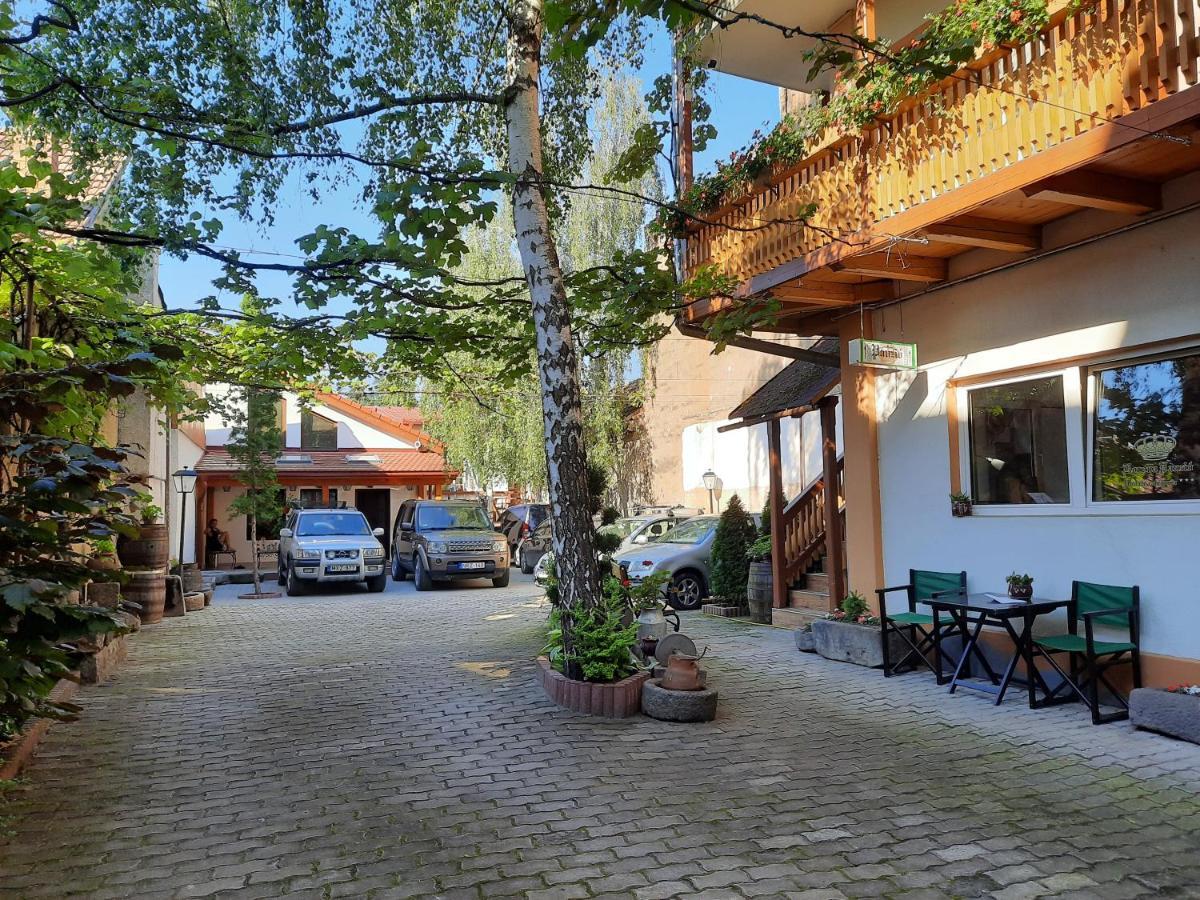 Korona Panzió Odorheiu Secuiesc Exterior foto
