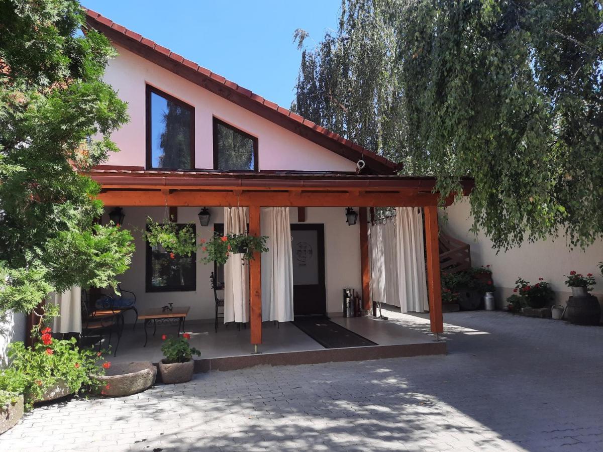 Korona Panzió Odorheiu Secuiesc Exterior foto