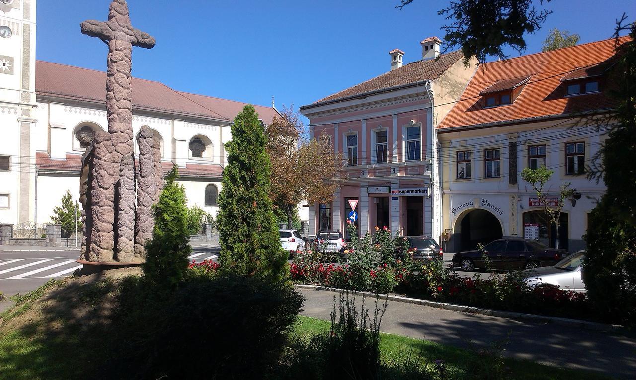 Korona Panzió Odorheiu Secuiesc Exterior foto